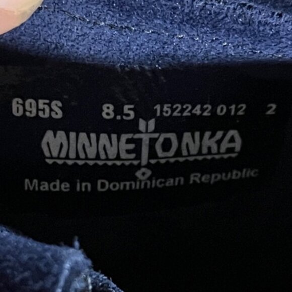 Minnetonka Navy Blue Suede Leather Fringe Ankle Boots Moccasins Size 8.5 - Picture 10 of 10